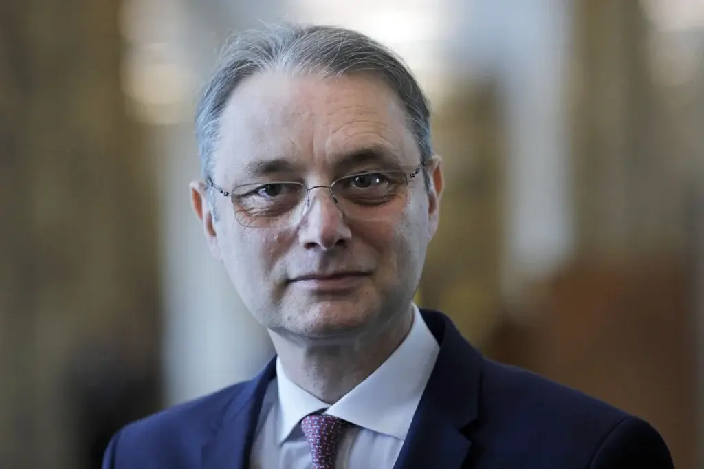 Luca Niculescu anunță joi programul de guvernare și lista de miniștri, inclusiv întâlnire cu Bolojan și Grindeanu
