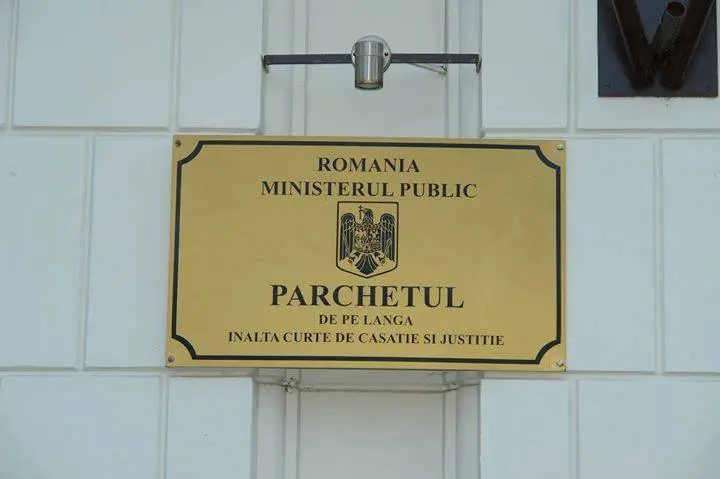 Rețea de cetățeni ruși, trimisă în judecată pentru acte românești false